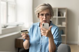 Unul din șapte oameni a căzut victimă înșelătoriilor online în 2025. Care sunt principalele canale de atac