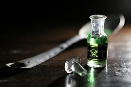 Mamă și fiică, la închisoare după ce au încercat doi ani să ucidă un bărbat. Cele două s-au inspirat din seriale celebre