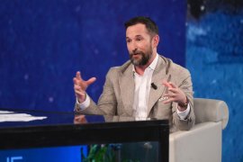 Actorul după care toate româncele suspinau în anii ’90 este schimbat total. Recunoști cine este marea vedetă din&nbsp;(…)