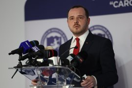 România va plăti banii către Pfizer, dar refuză vaccinurile. Rogobete: „Nu avem unde să le punem, sunt doze cât&nbsp;(…)