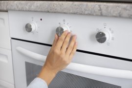 Ce înseamnă simbolul ventilatorului de pe cuptor. Mulți îl folosesc greșit crezând că este „convecţie”