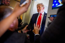 Trump consideră că ayatollahul Khamenei „ar trebui să fie foarte îngrijorat acum” / ”După cum ştiţi, ei negociază cu&nbsp;(…)