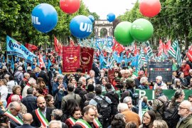 Proteste de 1 Mai în întreaga lume: activiștii cer salarii mai mari și condiții de muncă mai bune