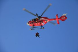 Adolescentă accidentată grav pe pârtia din Cârlibaba, transportată cu elicopterul la Spitalul de Neurochirurgie din Iași