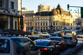 Câte zile au pierdut bucureștenii așteptând în trafic anul trecut?