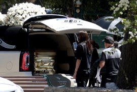 EXTRA „El Mencho”, regele drogurilor din cauza căruia CM din Mexic e în pericol, a fost înmormântat în sicriu de aur