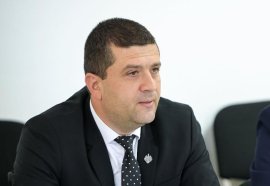 Radu Miruță transformă nimicul lui Trump în bici. Ce spune despre beneficiile primite în schimbul permisiunii date&nbsp;(…)