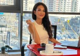 Ruxandra Luca arată demențial în costum de baie! Bruneta este hot, hot