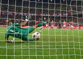 Ce se întâmplă cu Epassy și Roșca: cine va apăra poarta lui Dinamo în derby-ul cu Rapid