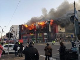 Incendiu uriaş la centrul comercial Prosper, sectorul 5, Bucureşti