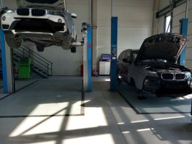 Tot mai mulți șoferi consultă AI, înainte de a merge la mecanic. Experții atrag atenția cu privire la riscurile (…)