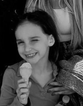 Ea este fetița de 9 ani care a murit după ce a fost înjunghiată din senin de un adolescent. Micuța doar ce își&nbsp;(…)