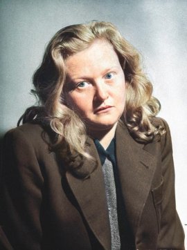 Fanteziile pornografice și cruzimea unei neveste naziste. Cum se afișa în fața prizonierilor cea poreclită „Cățeaua&nbsp;(…)