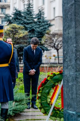 Doliu colectiv pentru o speranță politică risipită