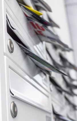 Noua escrocherie prin care hoții află dacă ești plecat de acasă mai mult timp. Cum funcționează metoda „foaia albă”&nbsp;(…)