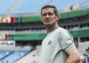 Liverpool i-a furat de sub nas jucătorul lui Chivu » Fotbalistul promovat de român ajunge azi în Anglia