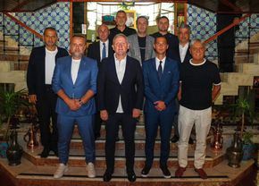 Plachete, zâmbete și masa oficială: ce s-a întâmplat la Istanbul, înainte de Bașakșehir - Universitatea Craiova