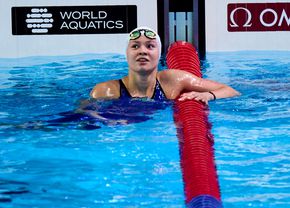 Patru înotători din România au trecut de serii în prima zi la Campionatele Mondiale de juniori de la Otopeni.