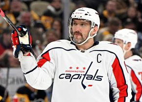 Alex Ovechkin, veteranul de 40 de ani, a ajuns la 900 de goluri în NHL, record absolut!