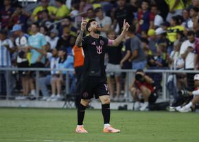 Lionel Messi, show total în MLS: dubla și pasa de gol a argentinianului aduc victoria în debutul play-off-ului: (…)