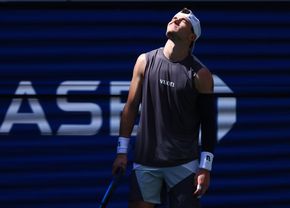 Numărul 5 mondial a vomat pe teren, în primul tur de la US Open » Cum își explică situația: „Mereu am avut probleme”