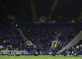 La 0-4 pe teren propriu, suporterii n-au mai răbdat și au început să părăsească stadionul