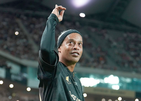 Ronaldinho vine la Iași, pentru un meci demonstrativ! Alături de starul brazilian vor fi prezente în Copou și alte (…)