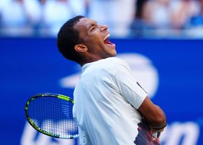 Bătălie titanică la US Open: Auger-Aliassime trece de De Minaur după 4 ore și 10 minute și e în semifinale!