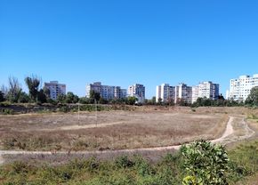 Complexul Sportiv Badea Cârțan, aflat într-o zonă în plină dezvoltare a României, e o ruină » Ochit de magnații (…)