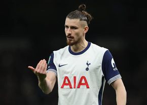 Concurență pentru Radu Drăgușin la Tottenham » Fundașul de 1,92 metri semnează cu formația londoneză