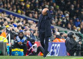 Presa din Anglia nu l-a menajat pe Arne Slot: „Nu a arătat prea inteligent”