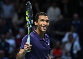 Felix Auger-Aliassime e primul finalist al Masters-ului 1000 de la Paris, crescându-și șansele de calificare la ATP (…)