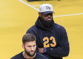 Jucătorii își predau telefoanele mobile! Haos total în NBA după scandalul pariurilor: a venit rândul lui LeBron