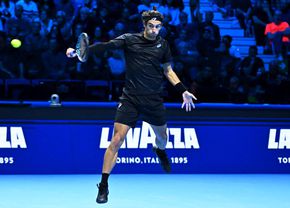 Estetul încăpățânat din „era robotică a tenisului” » Secretele care au adus „explozia” din 2025 și prezența la (…)