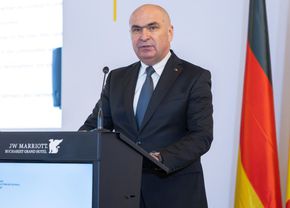 Prim-ministrul Ilie Bolojan, mesaj la despărțirea de Emeric Ienei: „Noi, orădenii...”