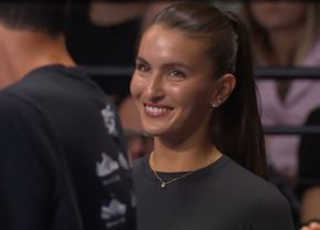 A câștigat primul titlu ATP în calitate de jucător căsătorit, iar gluma la adresa soției a stârnit hohote de râs: (…)