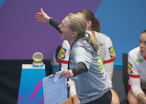 Helle Thomsen, selecționera Danemarcei, a strigat spre banca României: „Nu cred că erau conștiente de regulă”