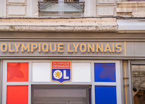 Crimă șocantă la Lyon » Un junior de 13 ani l-a înjunghiat mortal pe un fotbalist de 16 ani din academia clubului!