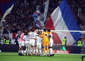 Olympique Lyon învinge Marseille cu un autogol pe final de derby. Clasamentul în Ligue 1