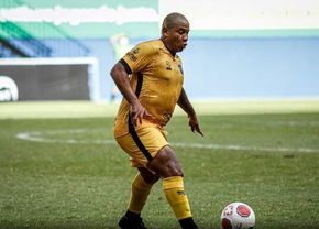 De nerecunoscut! A slăbit 40 de kilograme și și-a găsit un nou club la 36 de ani