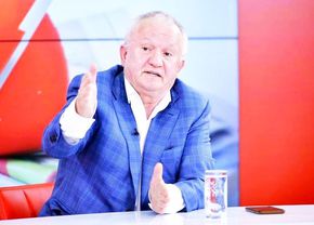 „Lucescu le-a dat o palmă, ne ucidem între noi!” » Adrian Porumboiu face analiza victoriei: „Acest jucător pe care (…)