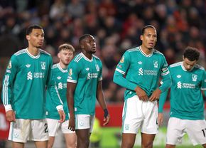 Liverpool se SCUFUNDĂ: a patra înfrângere consecutivă în Premier League!