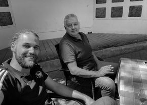 TRAGEDIE: jucătorii se aflau pe teren când au aflat că directorul sportiv a decedat în tribună