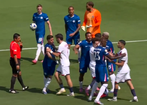 Scandal pe teren după primul gol din Chelsea - PSG » Fotbaliștii au fost la un pas de bătaie