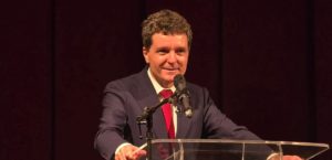 Iași: Președintele Nicușor Dan, prezent la ceremonia aniversară comună a Universității „Alexandru Ioan Cuza” și a (…)