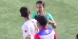 Imagini șocante din Columbia! O arbitră a fost pălmuită de un jucător. De la ce a pornit totul