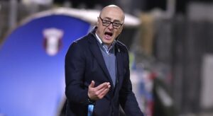 Leo Grozavu a răbufnit după ce a fost înjurat de fanii lui Dinamo: “Mama nu mai trăiește”