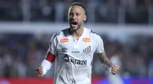 Cu Neymar în mare formă, Santos a învins-o pe Palmeiras şi a ieşit din zona retrogradării