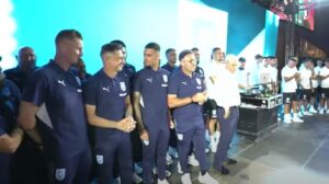 Universitatea Craiova şi-a prezentat echipamentele pentru noul sezon de Liga 1. Ce jucător a fost numit “noul Adrian (…)