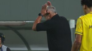 Cosmin Olăroiu, şanse minime de calificare la World Cup 2026! Arabii au explodat: “Un antrenor terminat”